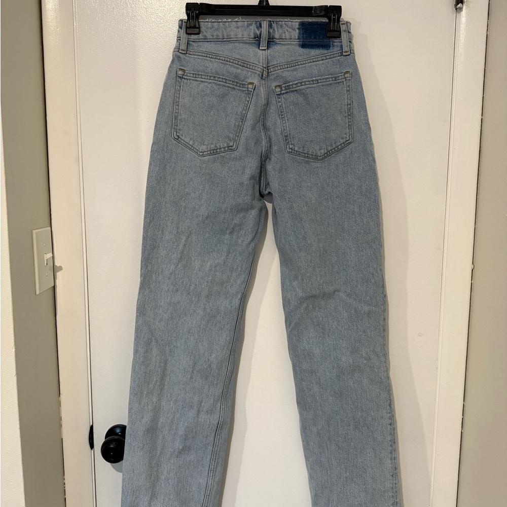 Abercrombie & Fitch Curve Love 90s Relaxed Jeans - Picture 4 of 8